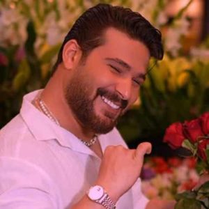 دانلود آهنگ ریوان پرواز